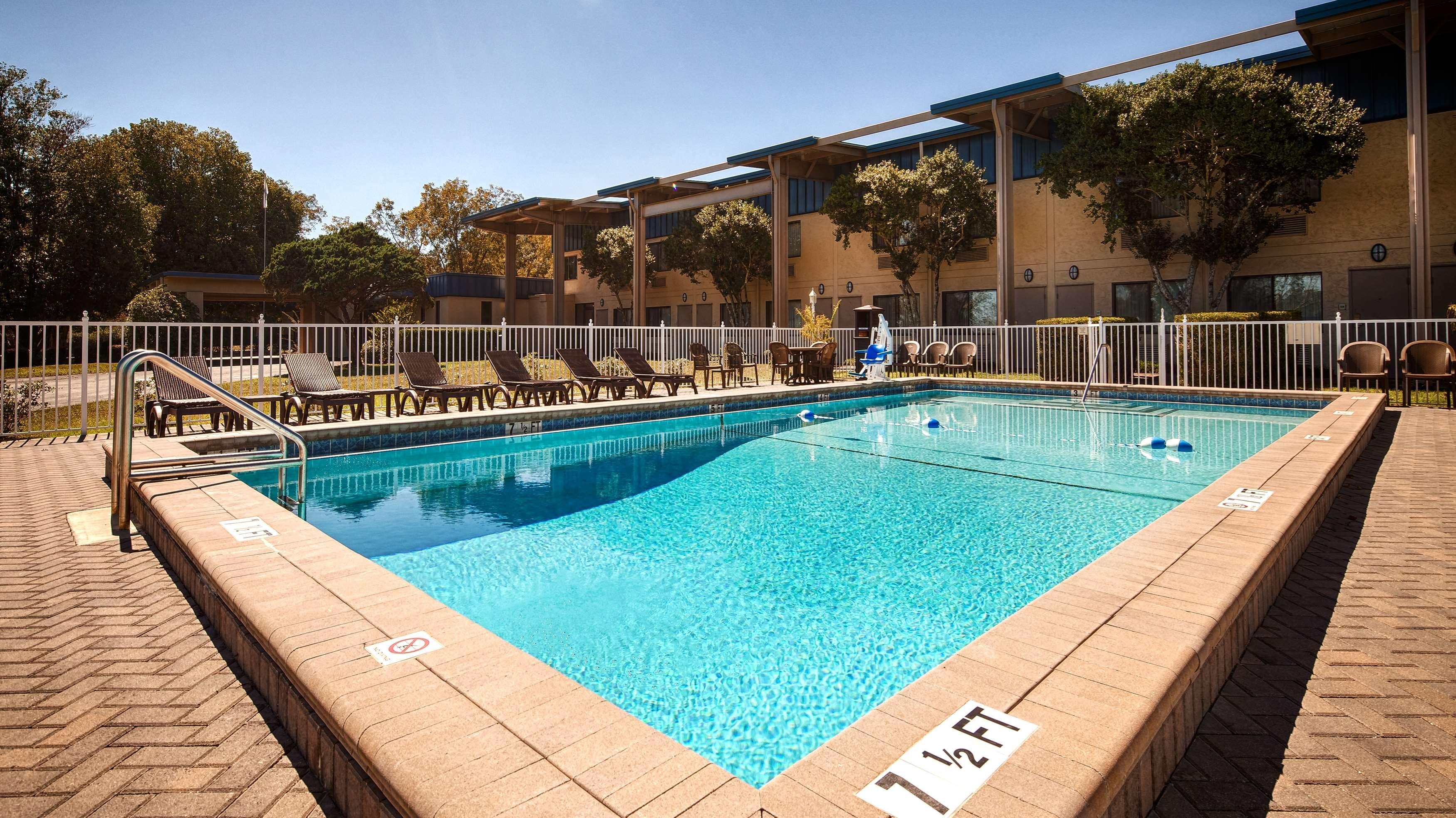 Best Western Crossroads Inn DeFuniak Springs Eksteriør bilde